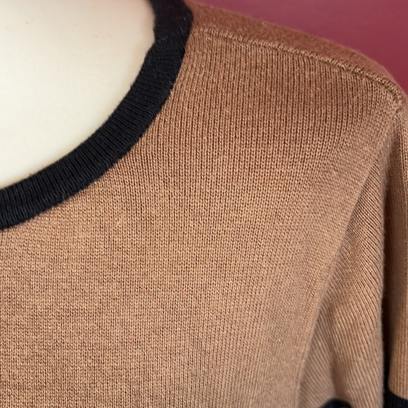 Like new Bob Mackie brown striped sleeve knit sweater - Picture 2 of 10